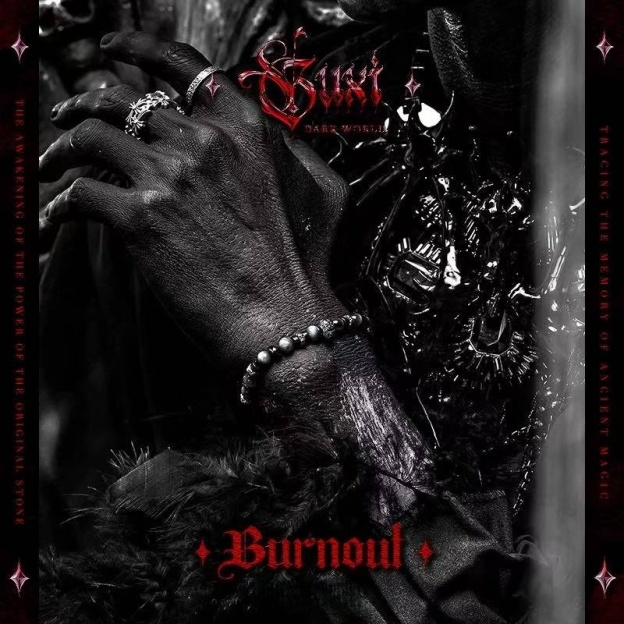 The Nocturnal Eye: Dark Falcon's Eye & Spinel Bracelet for Unwavering Insight