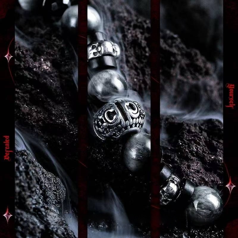 The Nocturnal Eye: Dark Falcon's Eye & Spinel Bracelet for Unwavering Insight