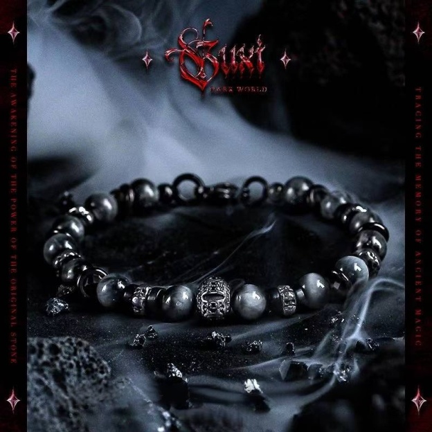 The Nocturnal Eye: Dark Falcon's Eye & Spinel Bracelet for Unwavering Insight