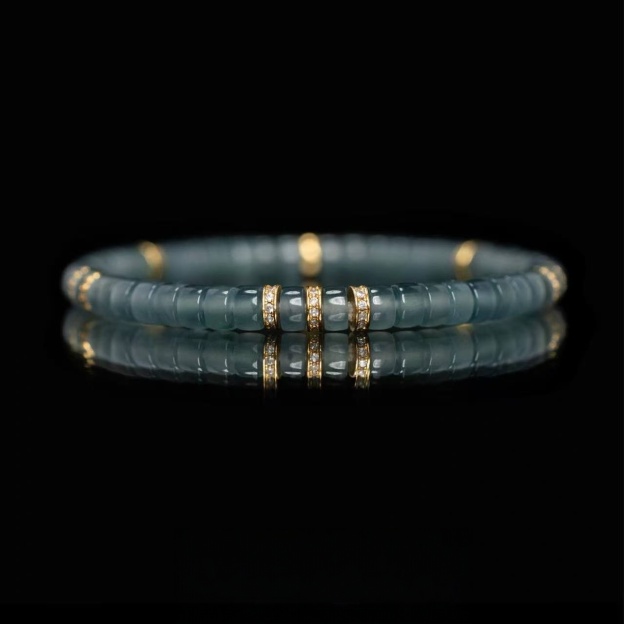 Gray Jadeite Bracelet | 5.5mm Mora Gray Beads with Gold Inlay for Serene Wisdom