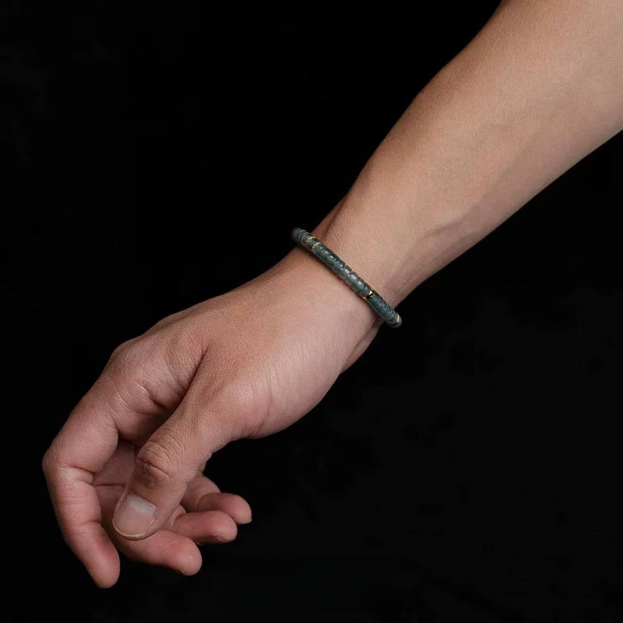 Gray Jadeite Bracelet | 5.5mm Mora Gray Beads with Gold Inlay for Serene Wisdom