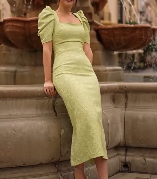 Mangas abullonadas con flecos