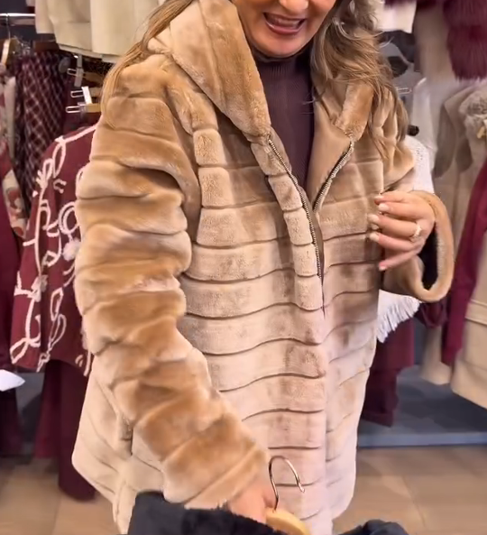 Wavy-Patterned Plush Shawl-Style Coat