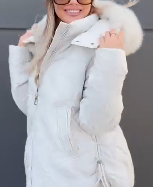 Diamond Pattern Cotton-Padded Jacket with Fur Collar