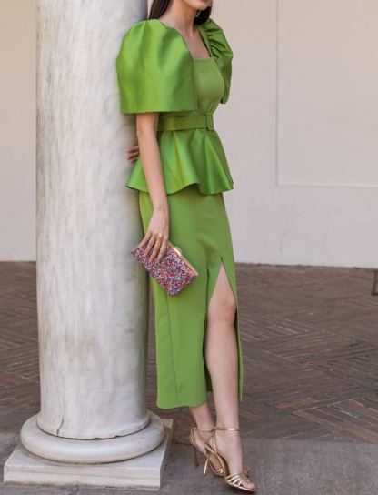 Vestido volante en cintura