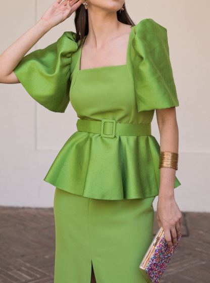 Vestido volante en cintura