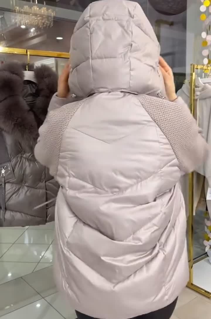 Exquisite light gray down jacket