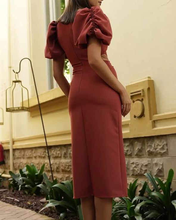 Rose red puff sleeve belly-baring dress