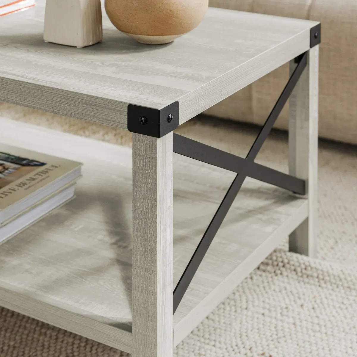 Table basse Larenda avec étagère ouverte