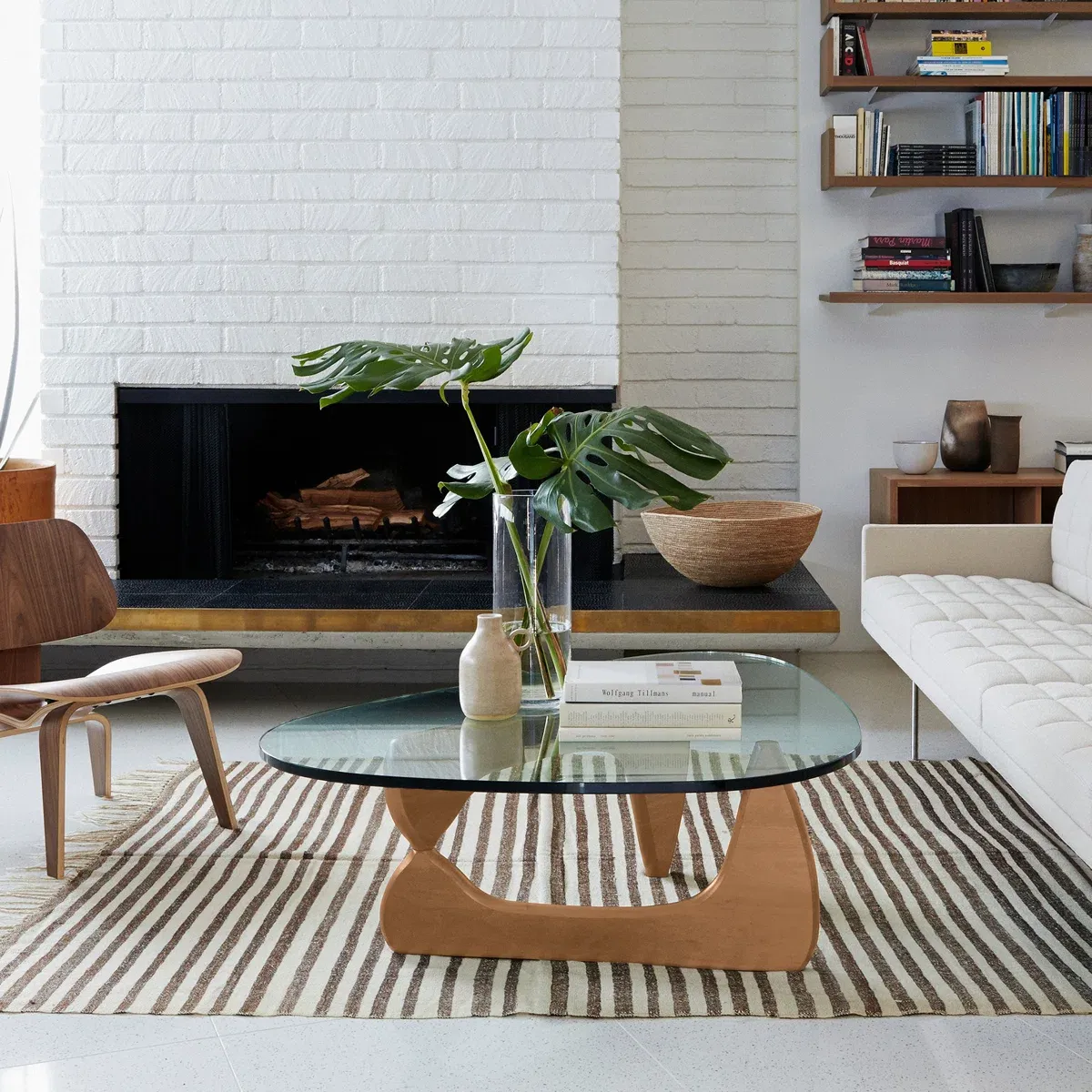 Table basse Triangle – style Mid-Century