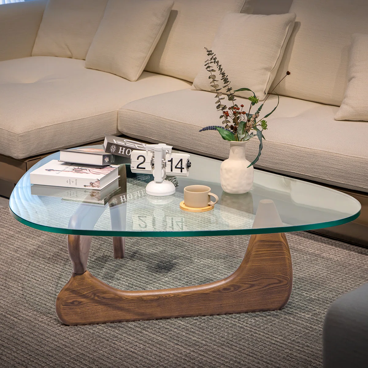 Table basse Triangle – style Mid-Century