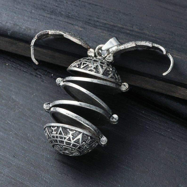 Expanding Photo Locket - Buy 1 Get 1 Free