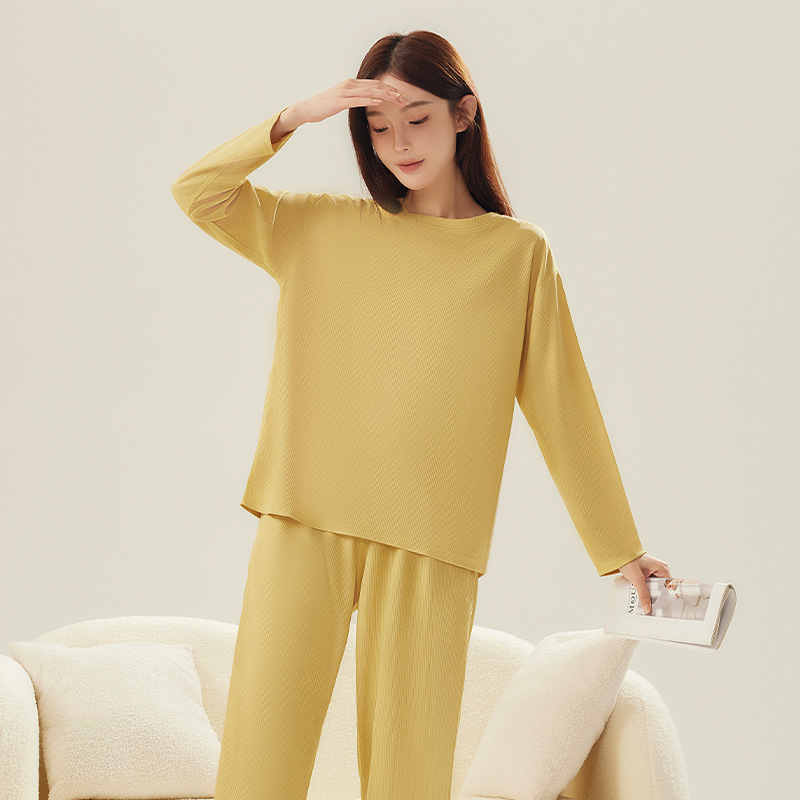 Ermüdungs-reduzierender & schlafverbessernder Hausanzug