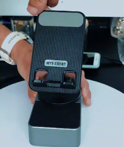  Alles in Einem: Ständer, Bluetooth-Lautsprecher und Powerbank