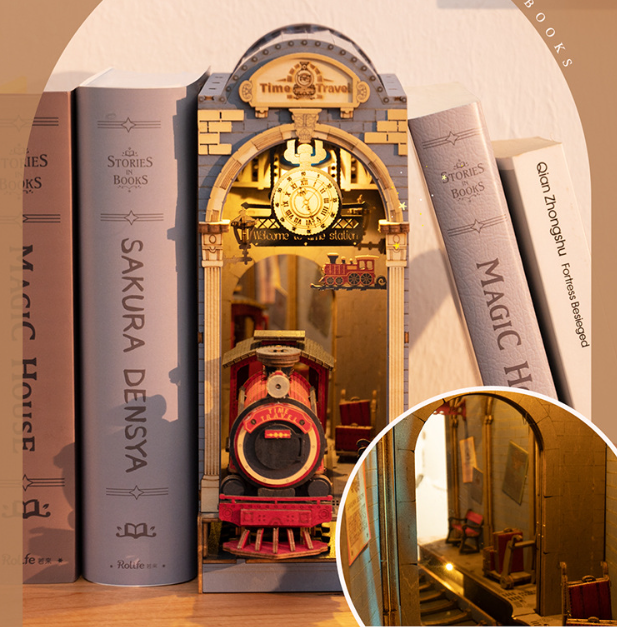 Sakura Densya Miniature Book Nook Shelf Insert