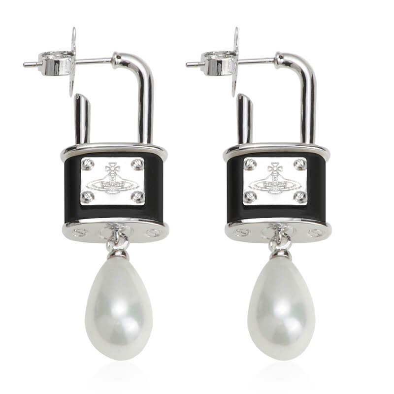 Saturn Lock Pearl Earrings