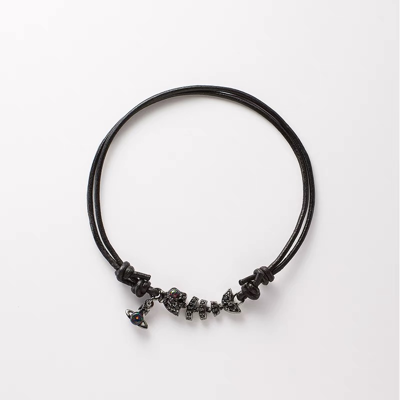 Lyall Fishbone Diamond Pendant Necklace