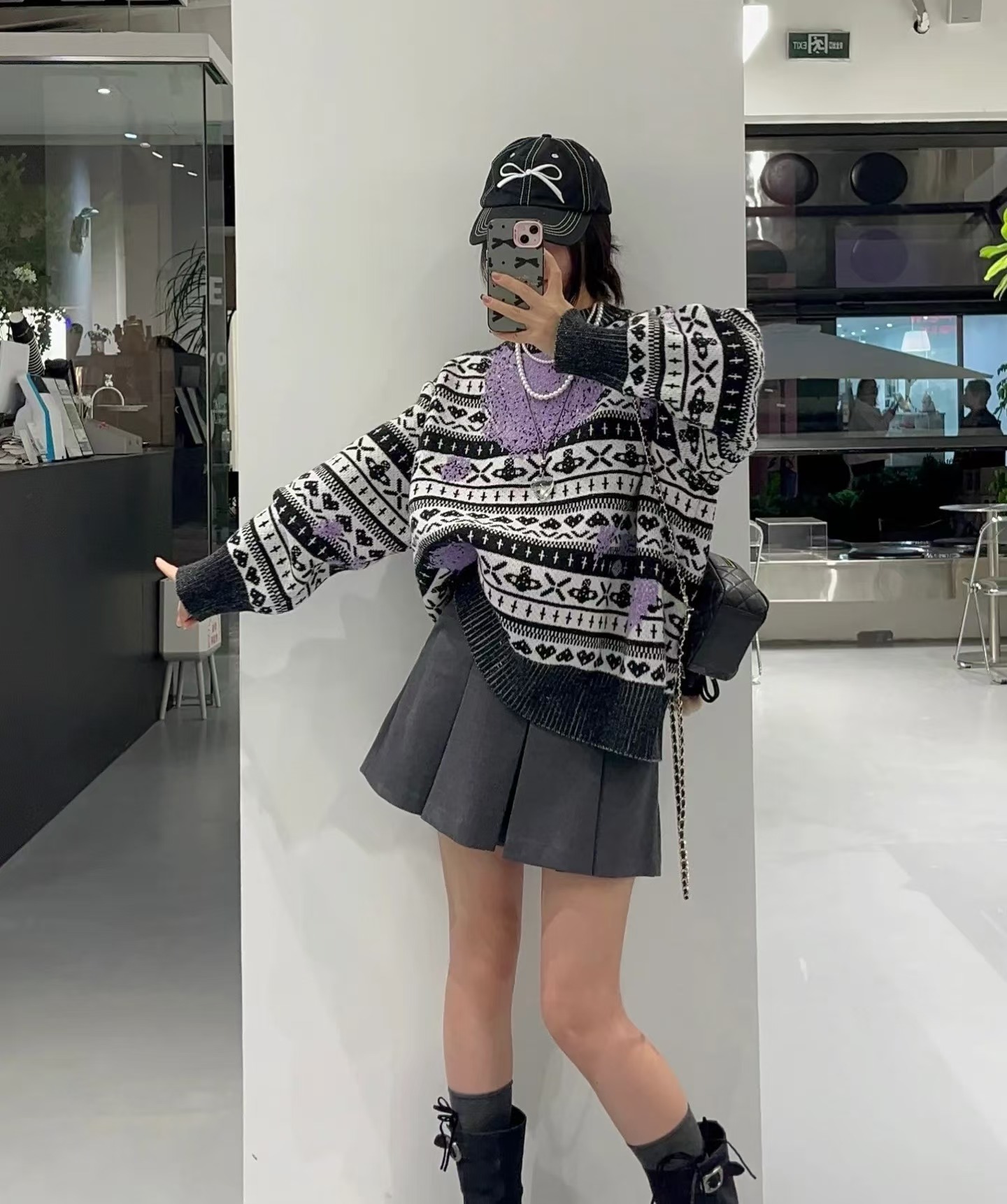 Graffiti Design Saturn Sweater