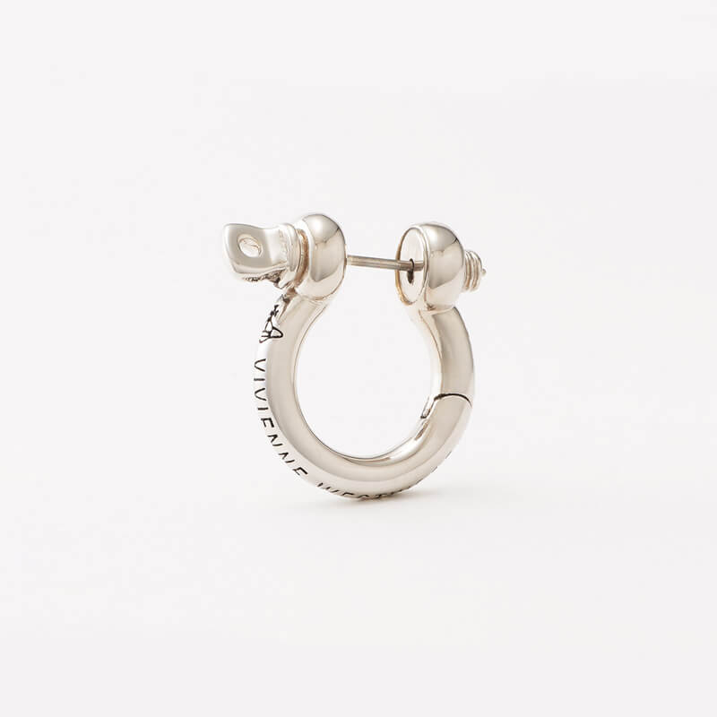 MINERVA Screwed Alphabet Earrings