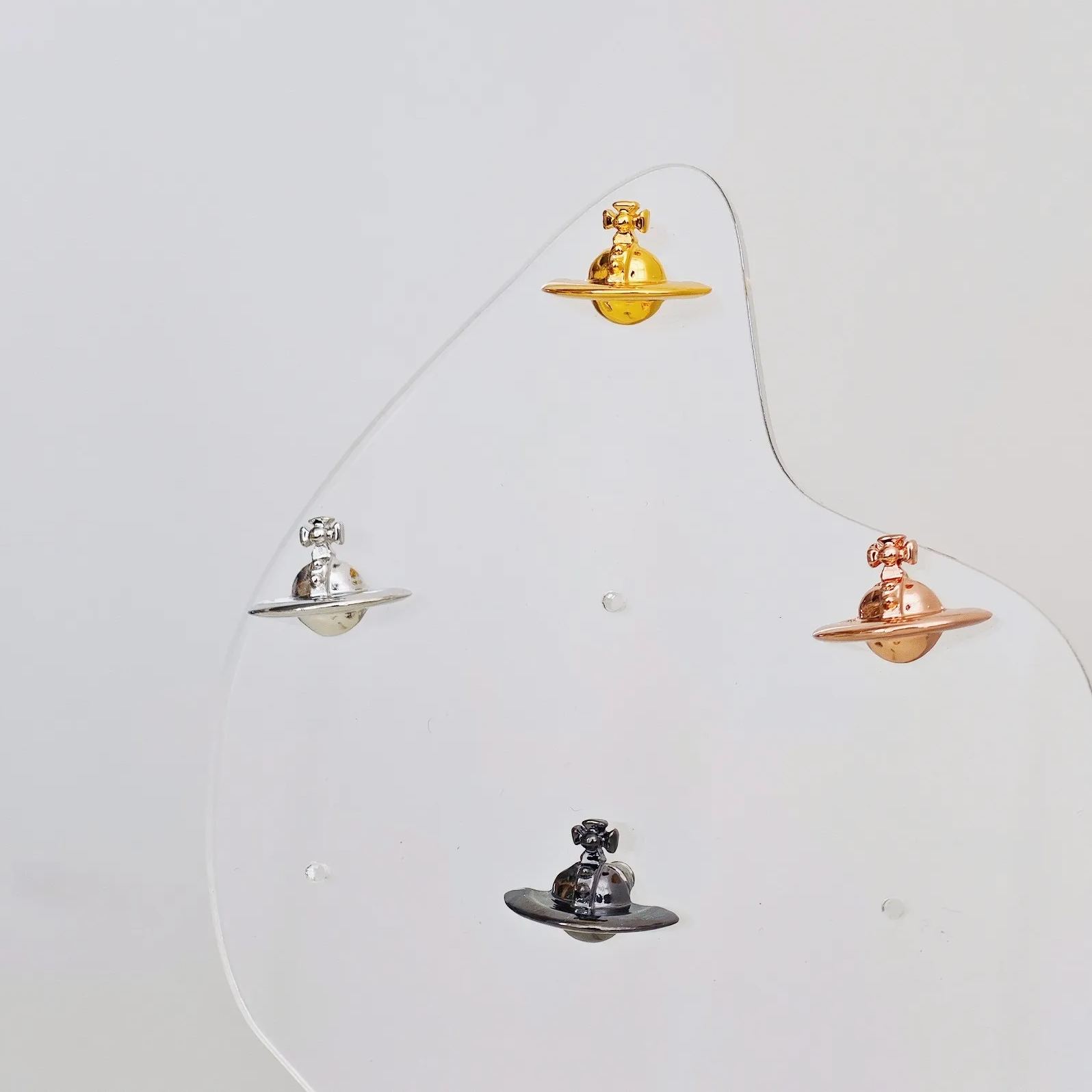 NANA Classic Half Face Saturn Earrings