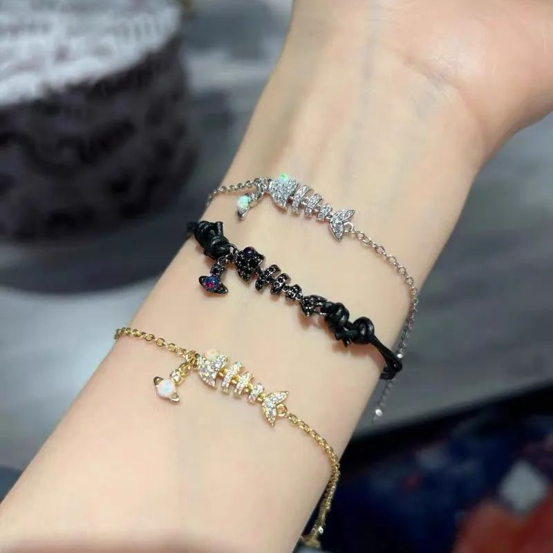 Lyall Fishbone Diamond Pendant Necklace