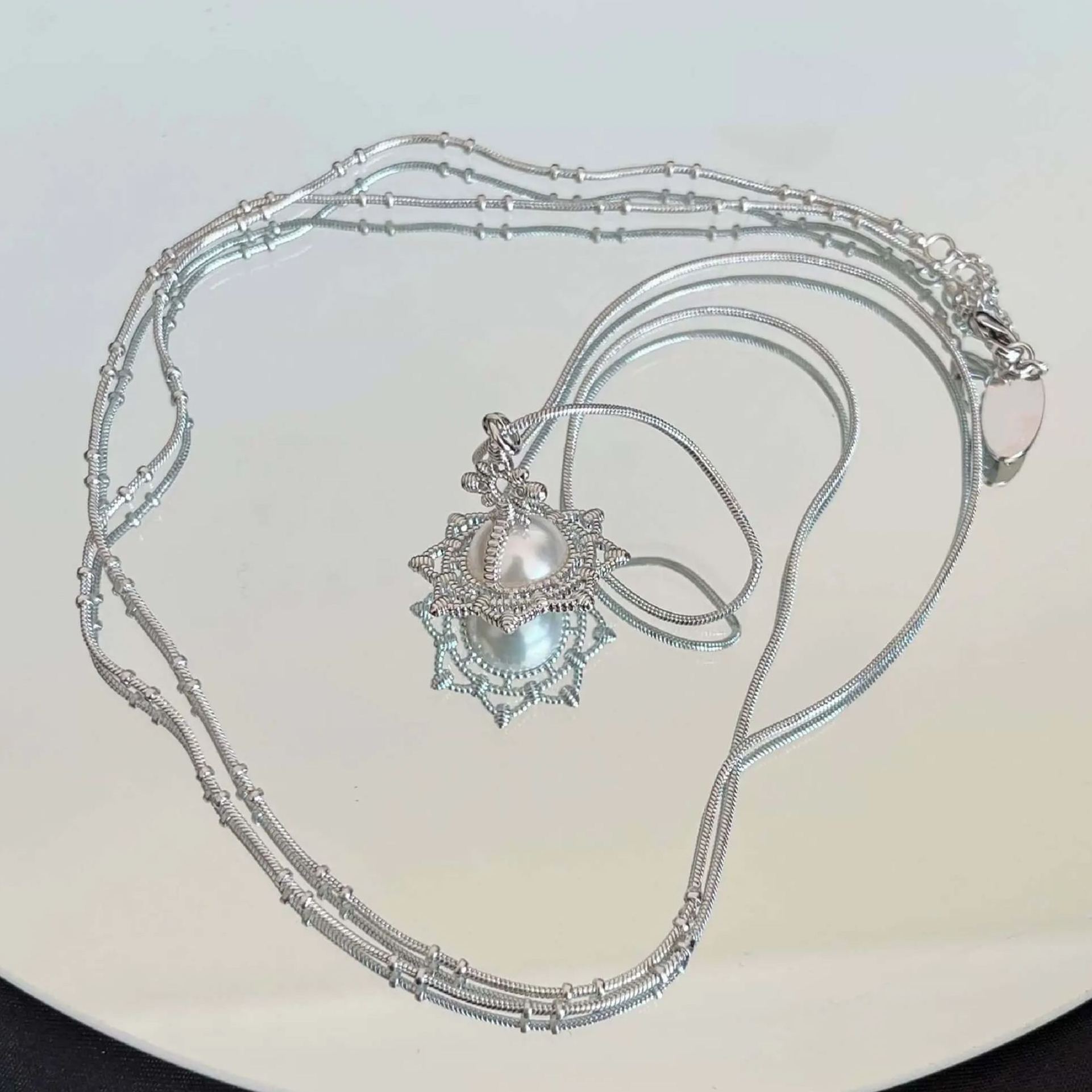 NEW-Vintage Snowflake Pearl ORB Necklace