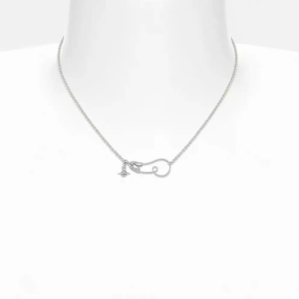 MAXIMA Pendant Necklace