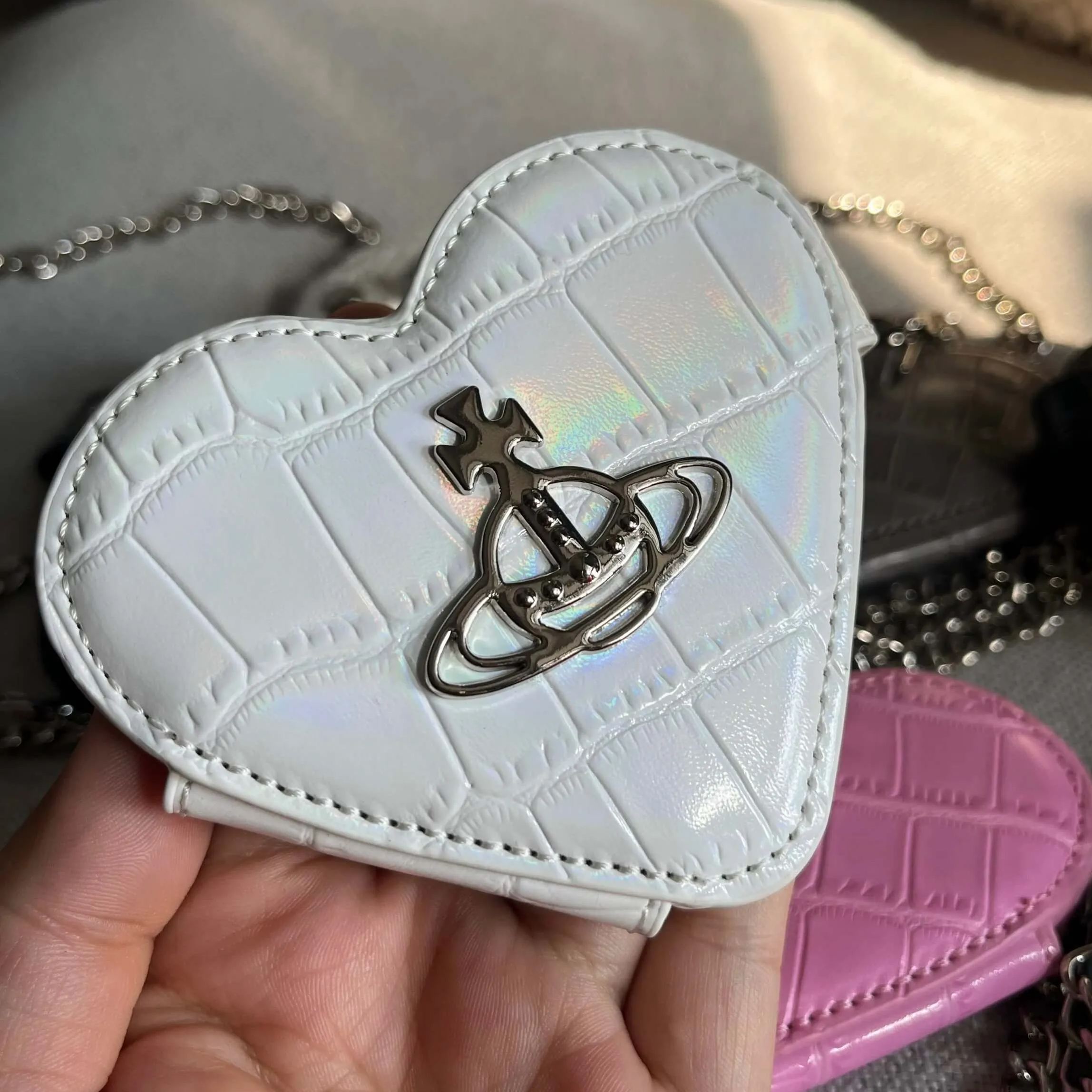 Love Mirror Saturn Pendant