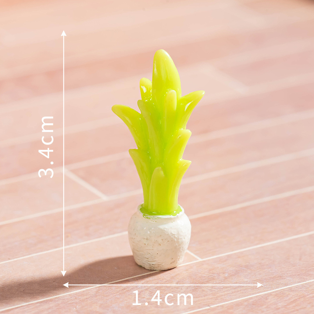 Simulation Potted Plant Minimalist Resin Figurine A Touch of Green