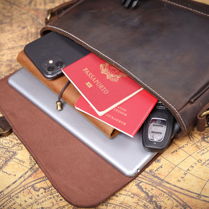 Genuine Leather Vintage Messenger Bag VB33