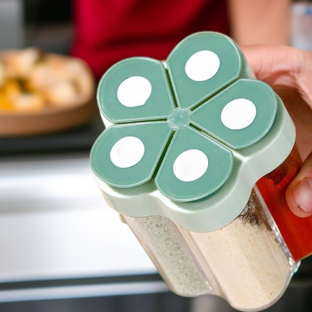 Több rekeszes műanyag fűszeres doboz