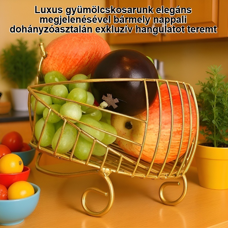 Luxus gyümölcskosár a nappali dohányzóasztalán