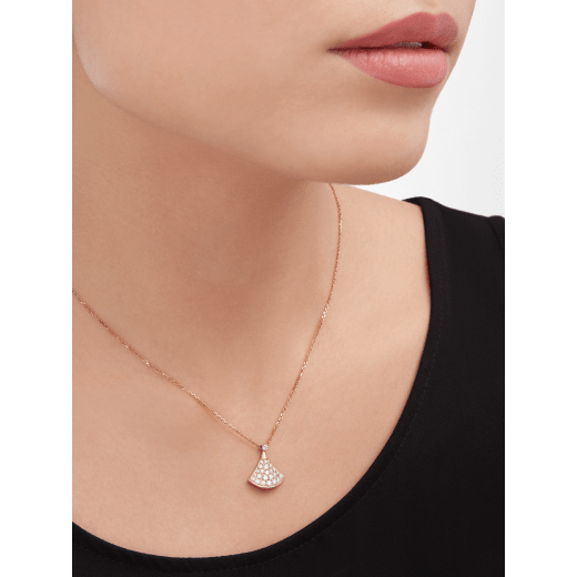 DIVAS DREAM NECKLACE