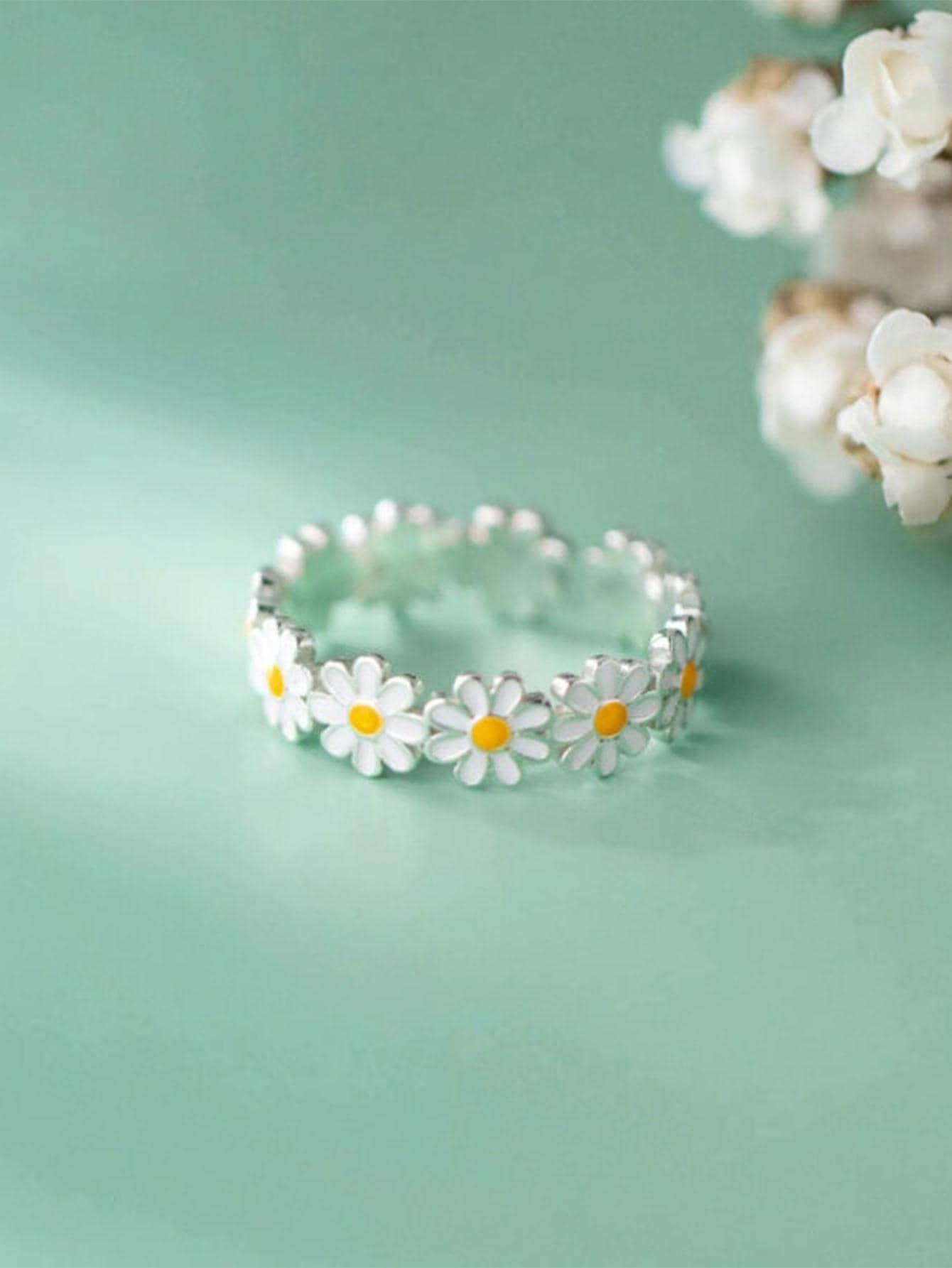 New Summer Daisy Ring