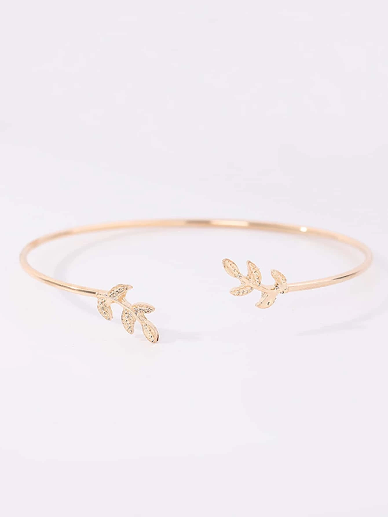 Leaf Decor Cuff Bangle