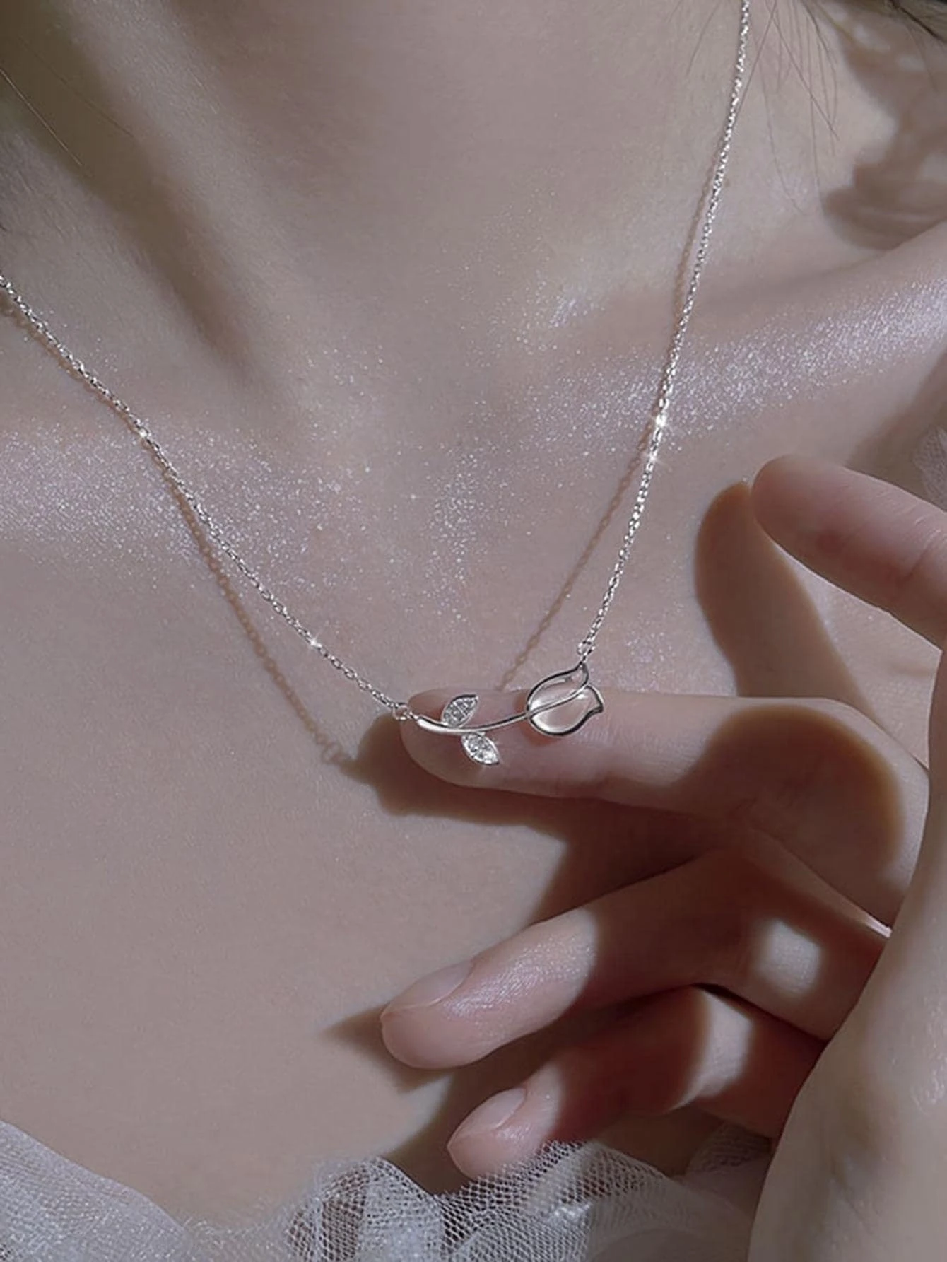 1pc Fashion Zinc Alloy Tulip Decor Chain Necklace For Women For Daily Decoration