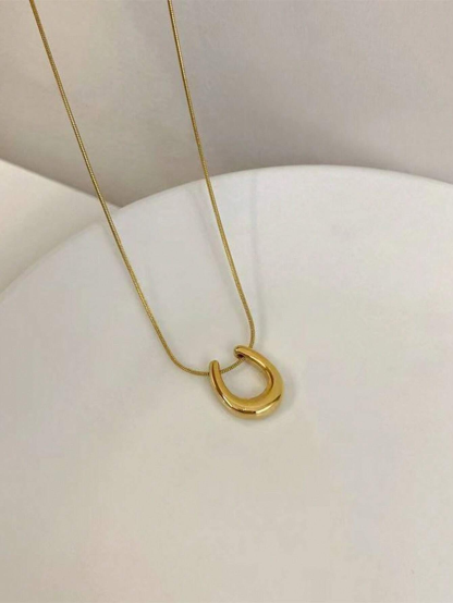 Stainless Steel Water-Resistant Gold-Tone Fashionable Simple Horse Hoof & Snake Chain Necklace, Perfect For Daily Wear By Women