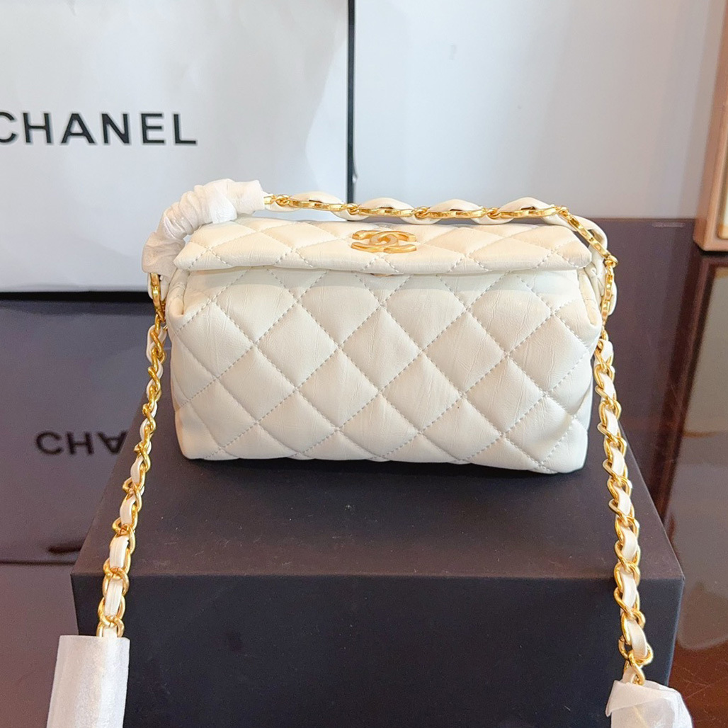 Small CC Links Hobo Bag