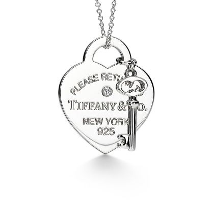 Return to 庐 Heart Tag and Key Necklace in Sterling Silver with a Diamond, Medium