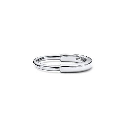 Lock Ring in White Gold