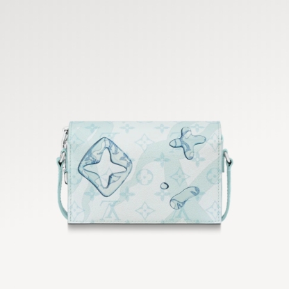 Steamer Wearable Wallet M22637