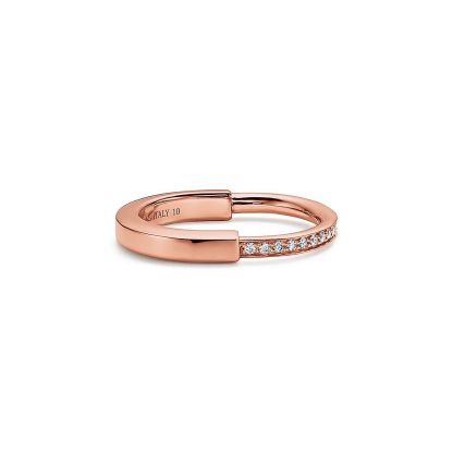 Lock Ring in Rose Gold with Diamonds