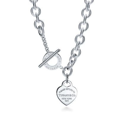 Return to 庐 Heart Tag Toggle Necklace in Silver