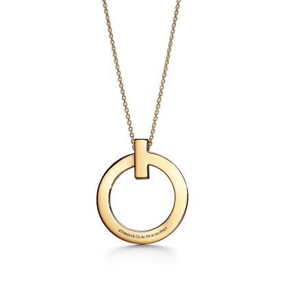 T T1 Circle Pendant in 18k Yellow Gold with Diamonds, Large