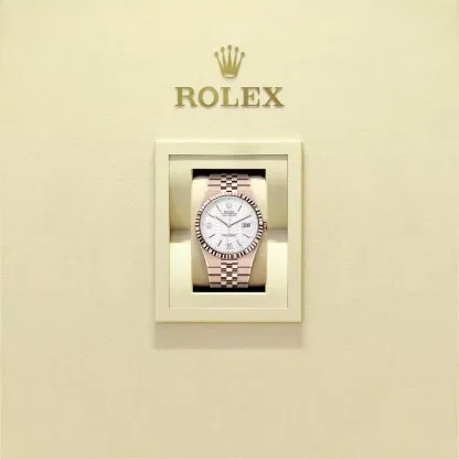 Land-Dweller 40, Oyster, 40 mm, Everose gold  Reference 127335