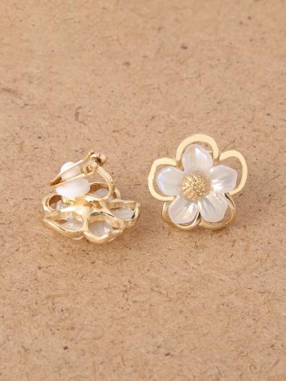 1pair Fashionable Zinc Alloy Flower Decor Clip On Earrings For Women For Daily Decoration