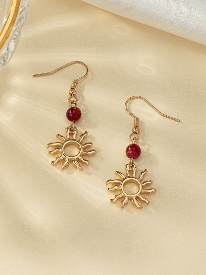 1pair Fashionable Vintage Sun Design Dangle Earrings