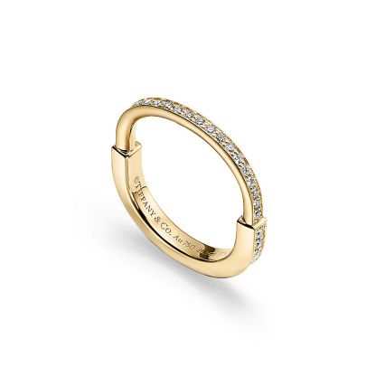 Lock Ring in Yellow Gold with Pave Diamonds