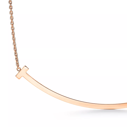 T Extra Large Smile Pendant in 18k Rose Gold