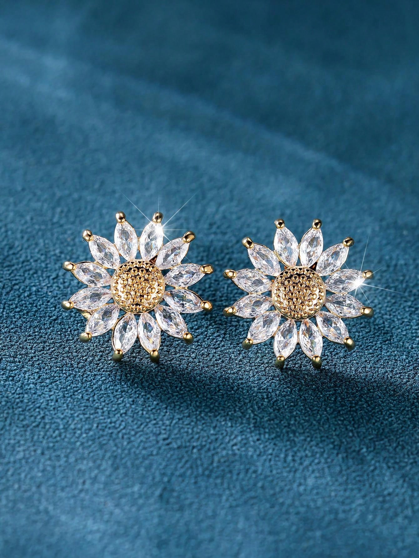 1pair Golden Yellow  Sunflower Dangle Earring